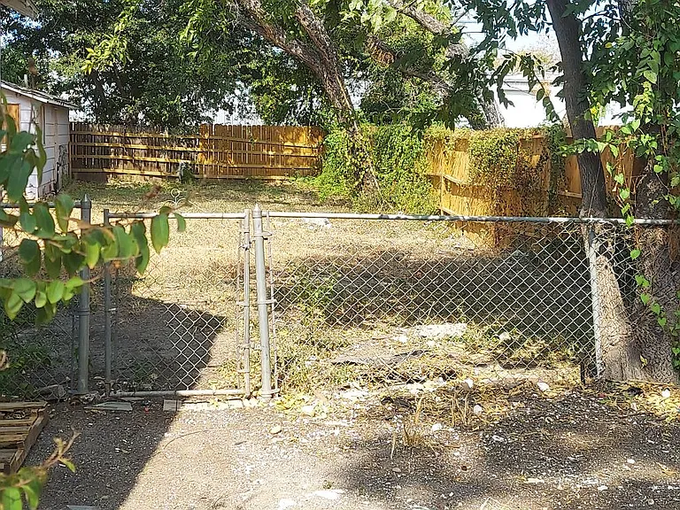1015 King Ave — Photo 26
