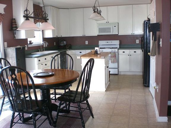 4th image of 10105 Terrace Ct