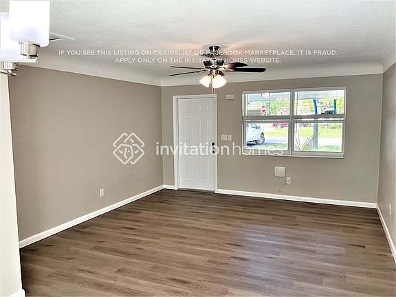 3rd image of 2861 NE 1st Ave