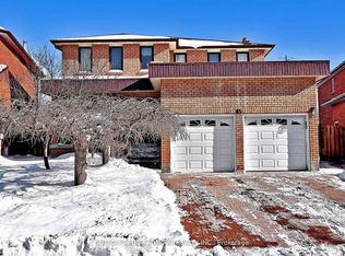 45 Royal Garden Blvd, Vaughan, ON L4L 7C4