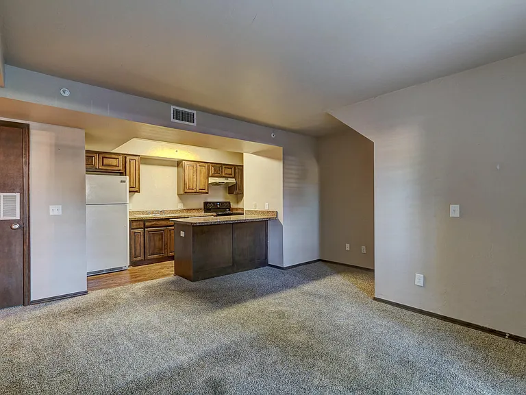 14415 N Pennsylvania Ave #B — Photo 5