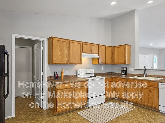 5th image of 15526 N 159th Ct