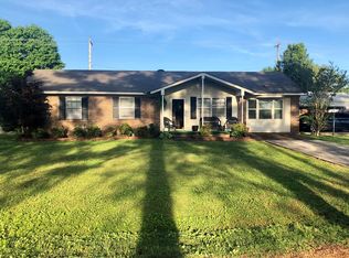 1311 Edison Ave, Muscle Shoals, AL 35661