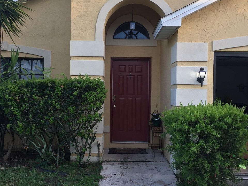 1st image of 1544 Tina Ln