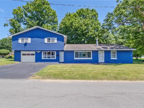 305 N 7th St, Fulton, NY 13069