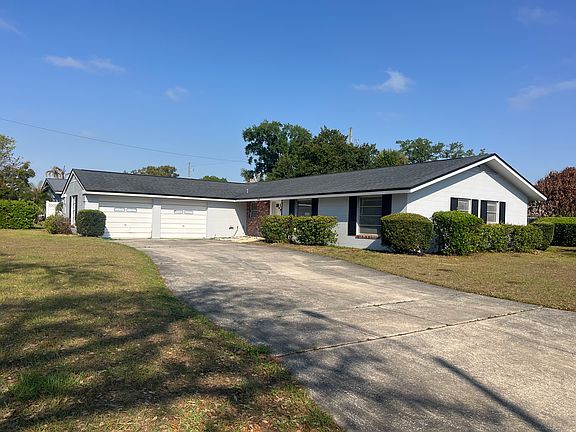 2nd image of 4727 Elaine Pl