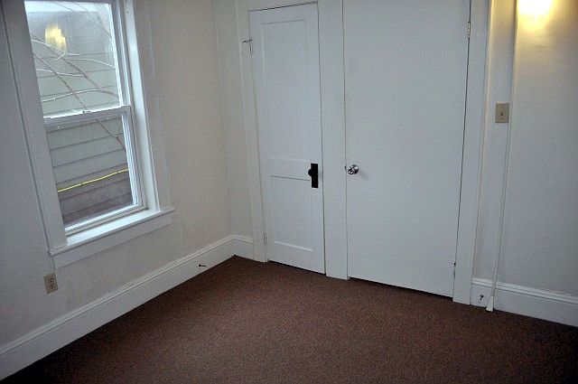 1st image of 33 Front St #1