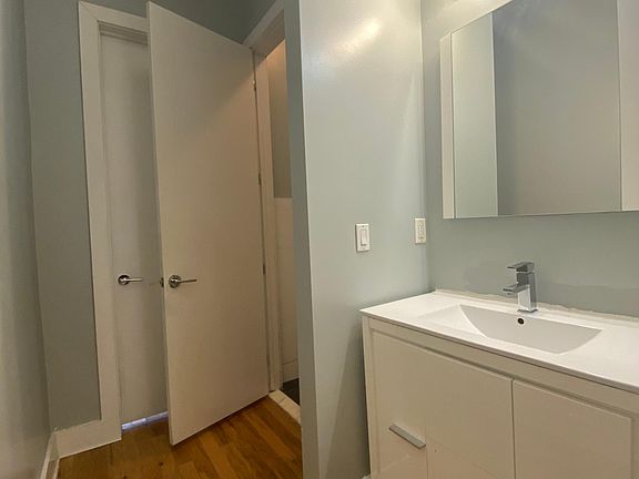 4th image of 19 Lincoln St APT 1