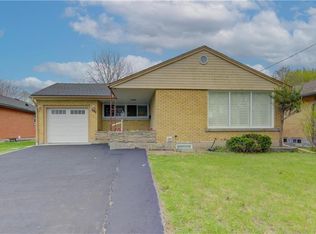 153 Woodhaven Rd, Kitchener, ON N2C 1V2