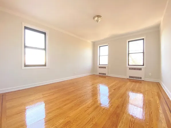 1550 E 13th St Floor 5, Brooklyn, NY 11230