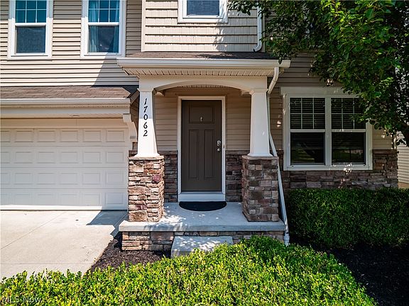 3rd image of 17062 Woodshire Dr
