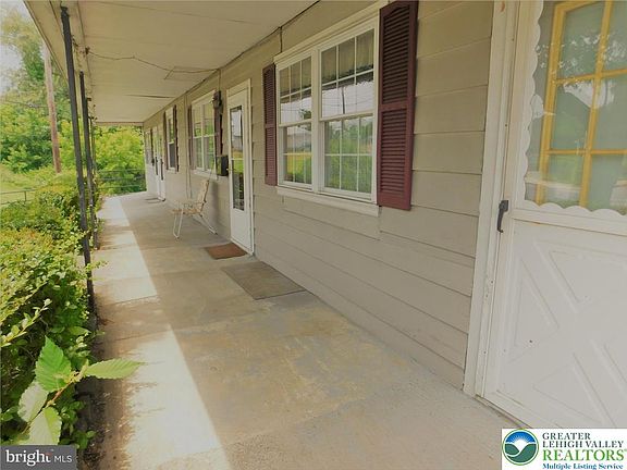 2nd image of 365 W Patterson St