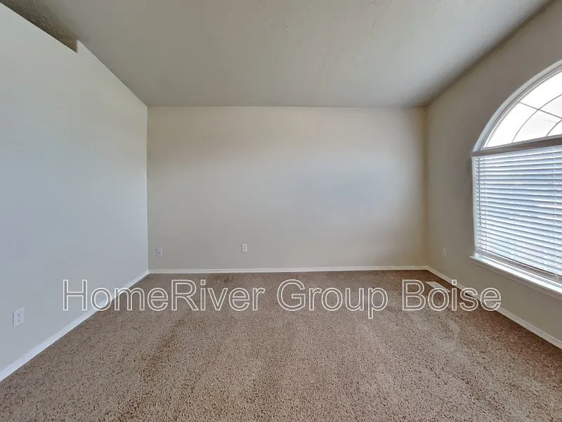 Building Photo - 745 N Abernathy Way