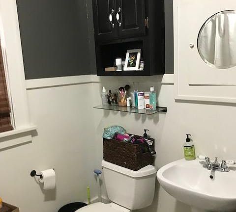 Bathroom with sink