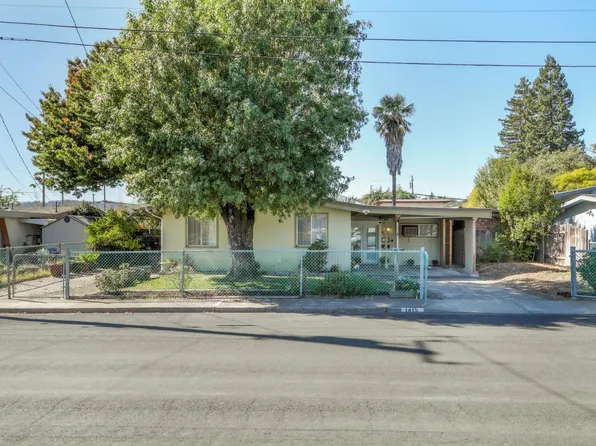 1415 Spruce Way, Healdsburg, CA 95448