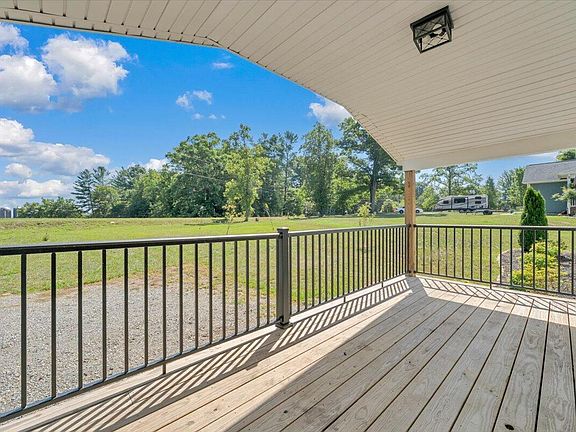 2nd image of 2748 Taylors Rd