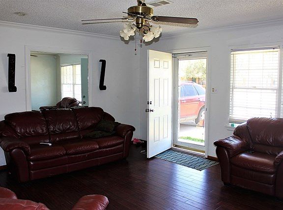 3rd image of 4419 Roosevelt Dr