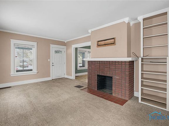 5th image of 4448 N Lockwood Ave