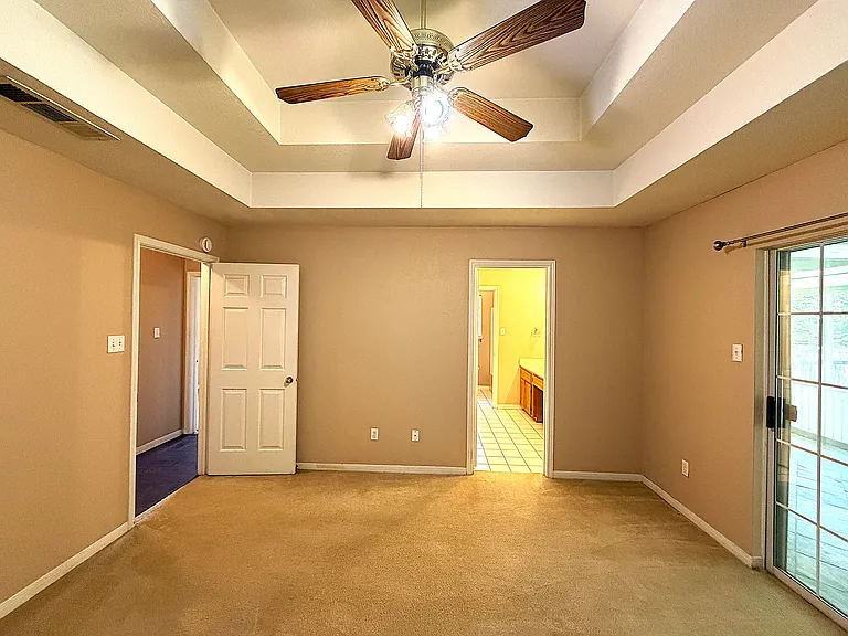 405 Gina Dr — Photo 19
