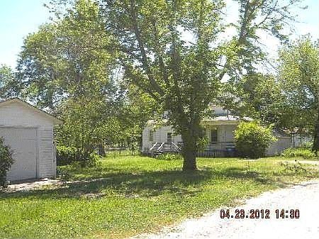 2nd image of 303 W Marion St