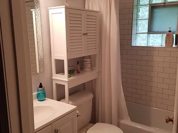 10100 Jeffleigh Ln, Saint Louis, MO 63123