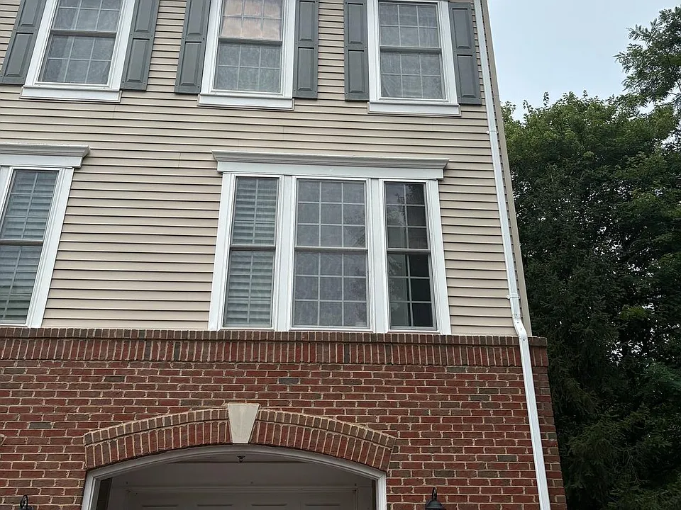 7064 Huntley Run Pl #102B