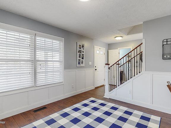 3rd image of 1110 Cherrywood Ct