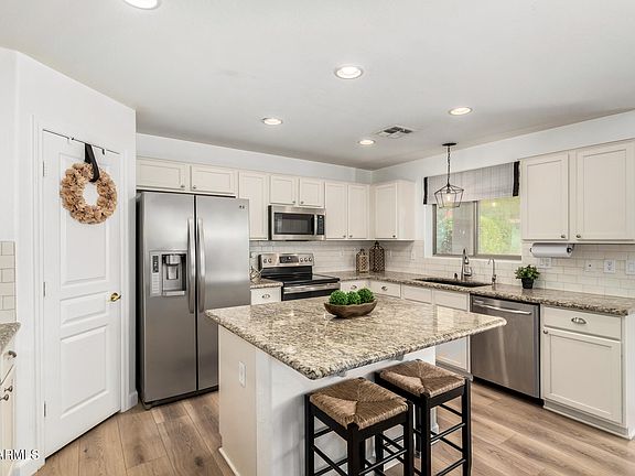 3rd image of 3984 E LOS ALTOS Drive