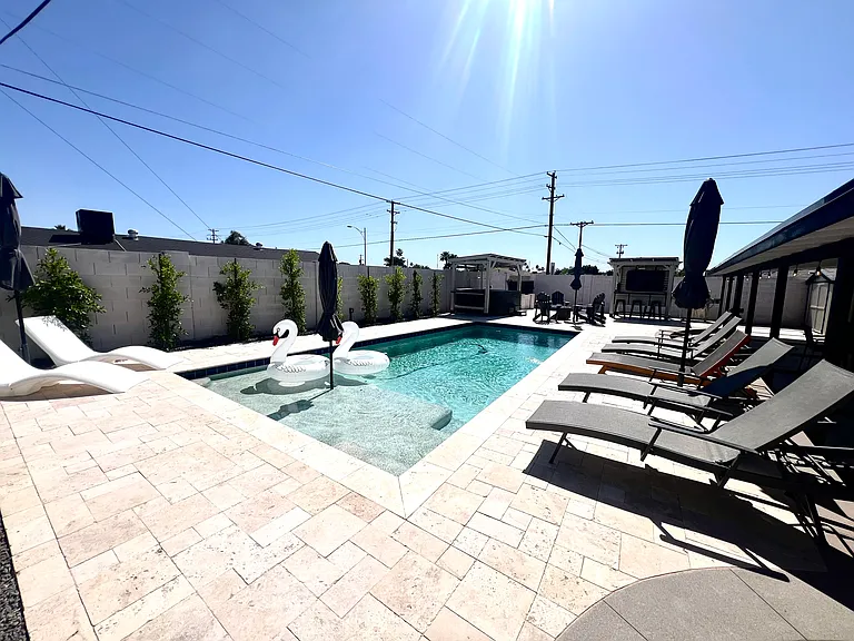 8201 E Mitchell Dr — Photo 7