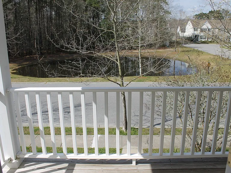 423 Lake Park Way — Photo 24