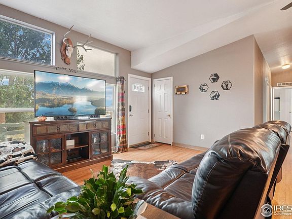 5th image of 39243 Boulevard E