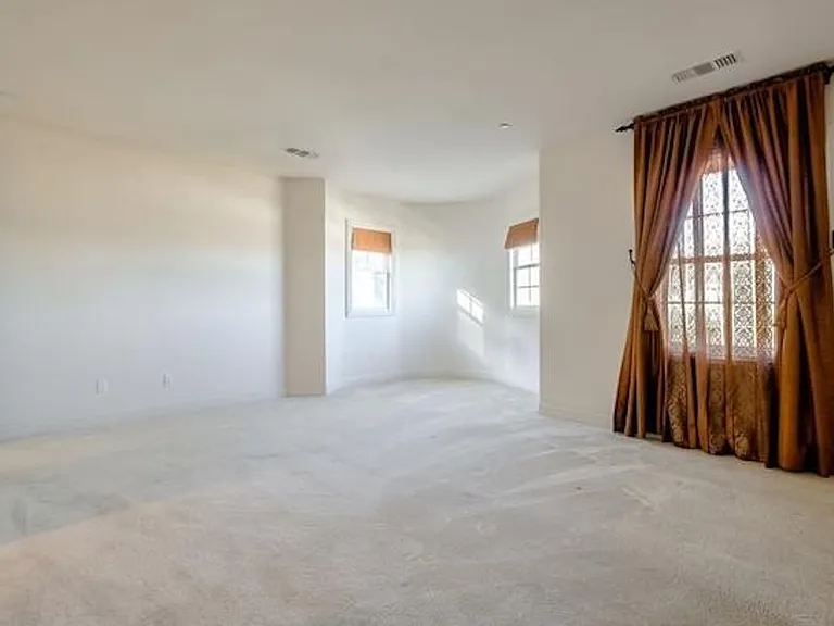 1111 Hawkshead Cir — Photo 18