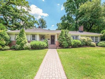 115 Essex Rd, Summit, NJ, 07901