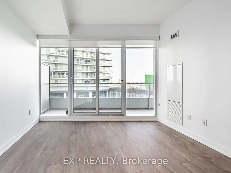 115 McMahon Dr #206 — Photo 11
