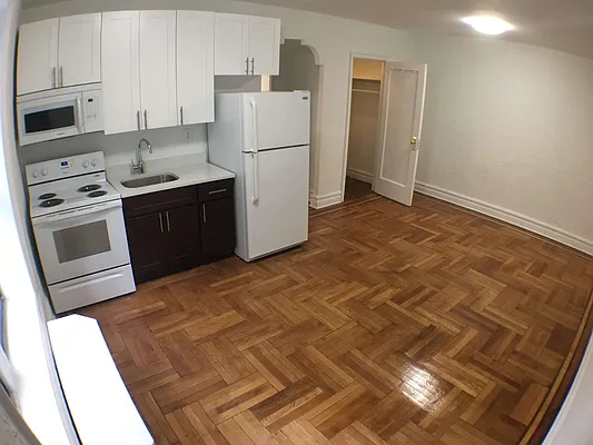 Rented by Lang Realty LLC | media 2