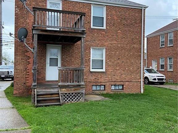 2nd image of 531 E 222nd St