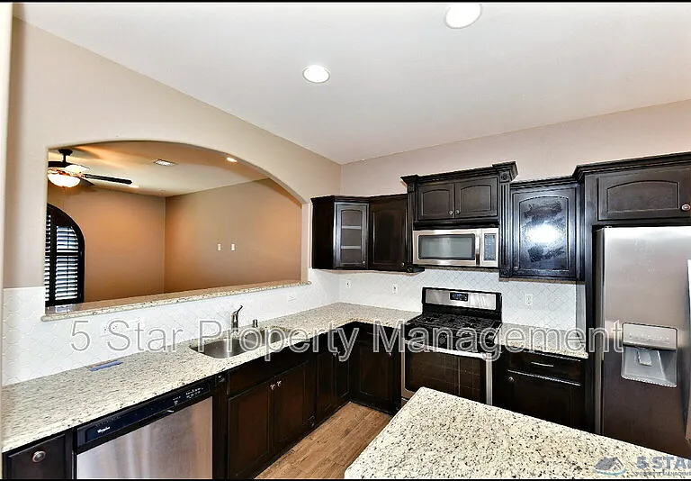 3741 Loma Adriana Dr — Photo 12