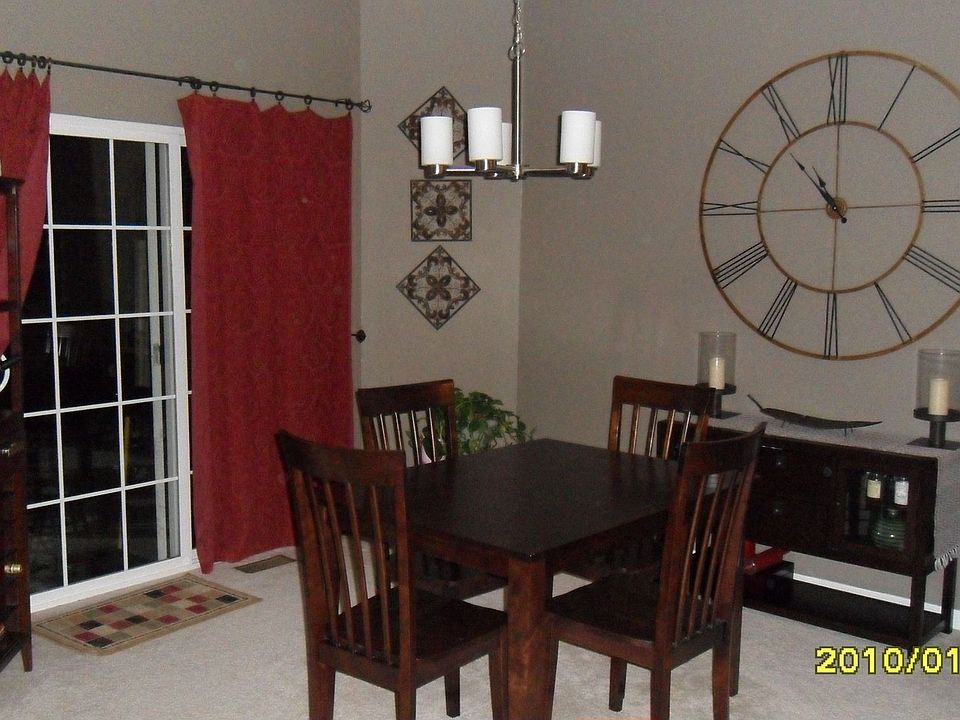 dining room with slider to patio