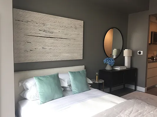 Rented by Greystar | media 2