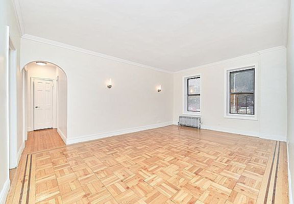 3rd image of 121 Seaman Ave APT 3F