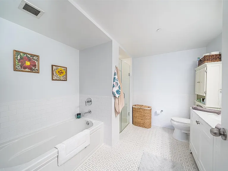 700 Grove St #6M — Photo 10