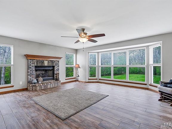 4th image of 2424 Lone Trail Dr