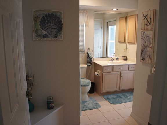 Guest bath