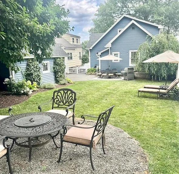 20 Colonial Rd — Photo 28