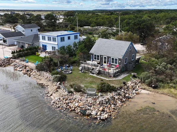 188 E Shore Dr, Amagansett, NY 11930