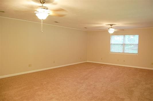 2nd image of 2535 Stonehouse Ct