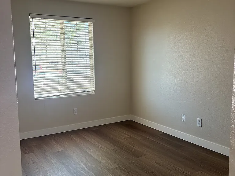 2201 Lenay Way — Photo 10