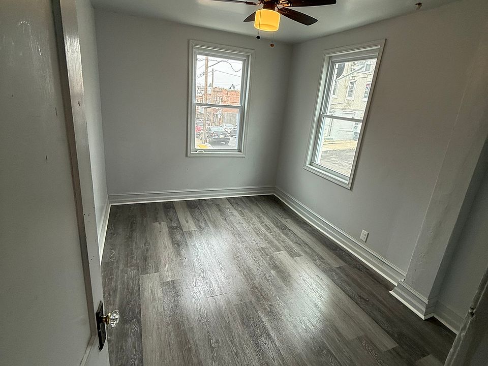 1st image of 738 N Jordan St APT 1