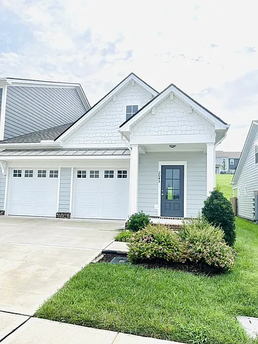 2043 Blueberry Ln Photo 1