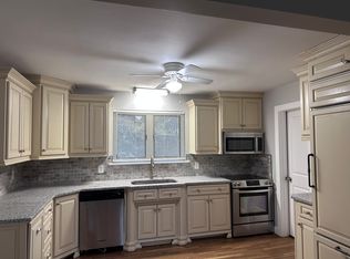 1630 Peachtree Rd, Charlotte, NC 28216